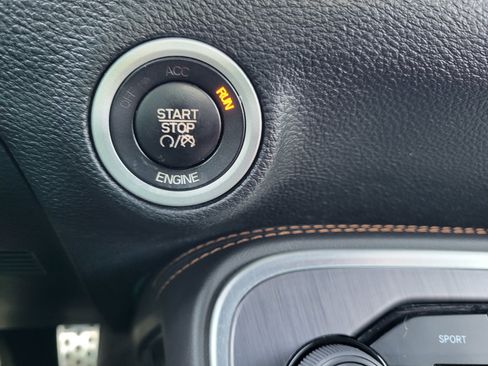 Used 2015 Dodge Challenger R/T Plus image 18