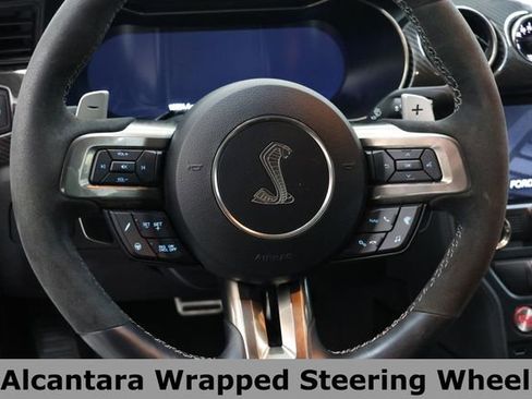 Used 2022 Ford Mustang Shelby GT500 w/ Carbon Fiber Track Pack RWD image 39