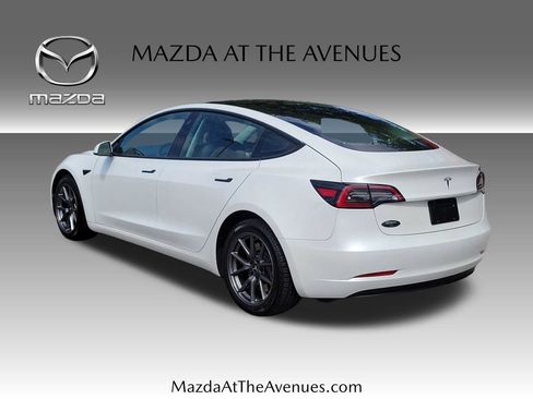 Used 2023 Tesla Model 3 Standard Range RWD image 5