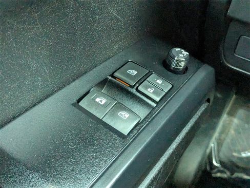 Used 2023 Toyota Tacoma SR image 19