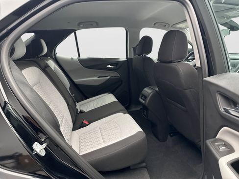 Used 2024 Chevrolet Equinox LS FWD image 10