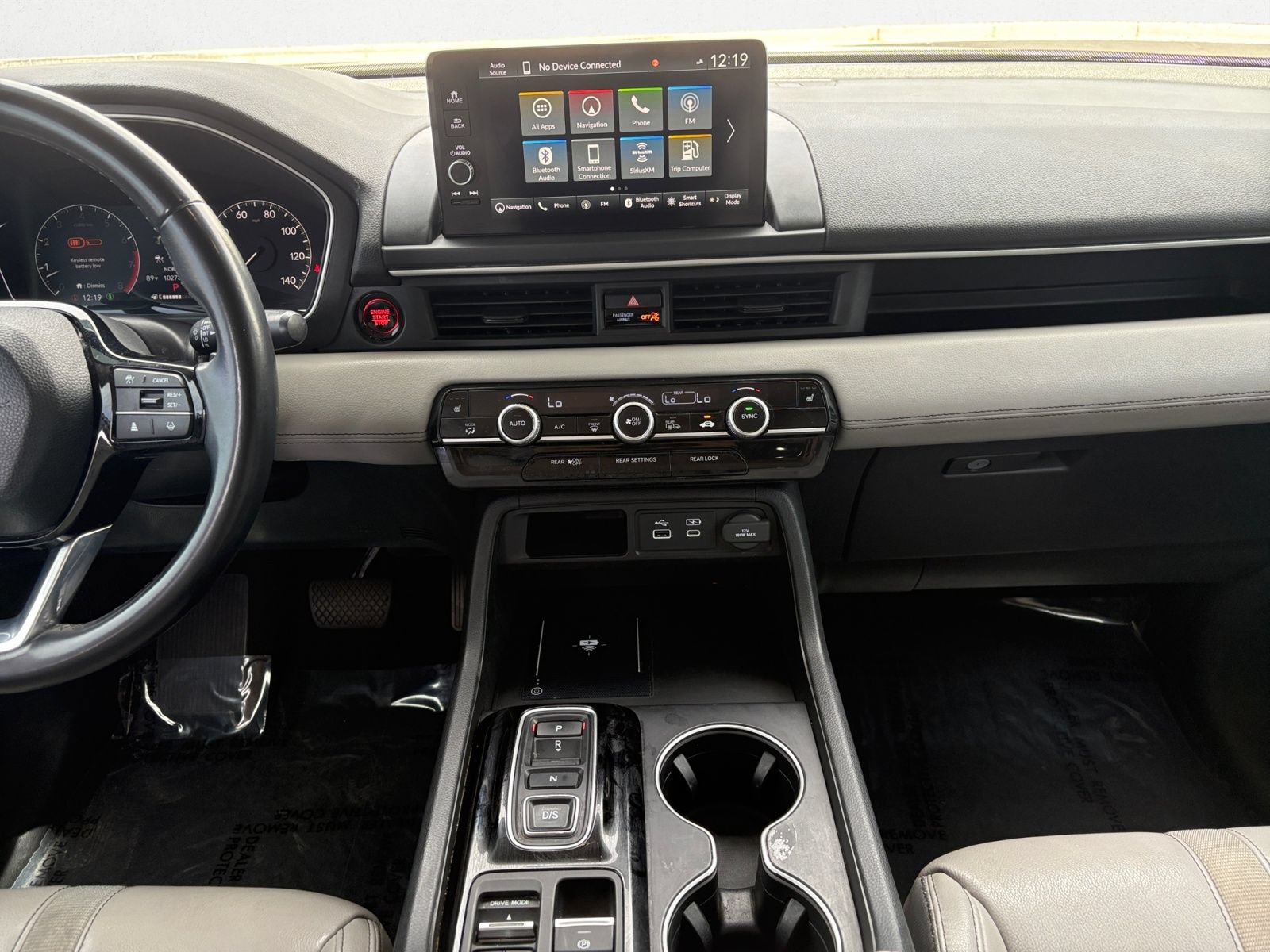 Used 2023 Honda Pilot Touring image 11
