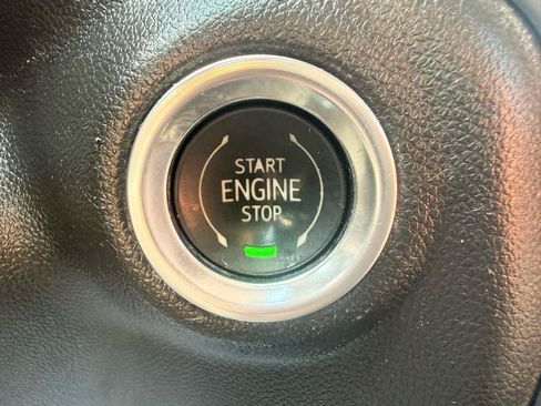 Used 2022 Chevrolet Silverado 1500 Custom AWD/4WD image 19