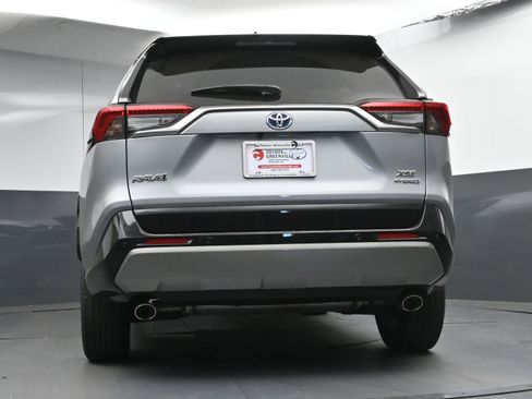 Used 2024 Toyota RAV4 XSE AWD/4WD image 27