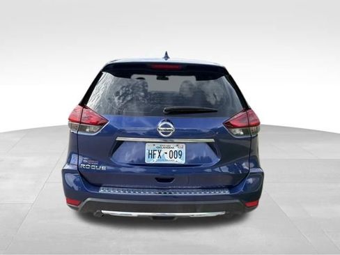 Used 2018 Nissan Rogue S FWD image 4