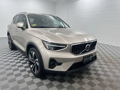 Used 2024 Volvo XC40 B5 Plus w/ Protection Package Premier