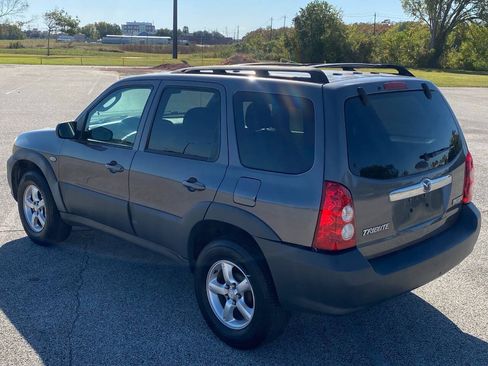 Used 2006 MAZDA Tribute I FWD image 2