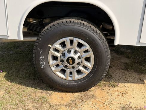 New 2026 Chevrolet Silverado 2500 W/T w/ WT Convenience Package RWD image 11