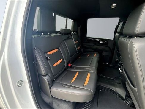 Used 2024 GMC Sierra 2500 AT4 w/ AT4 Premium Plus Package AWD/4WD image 27