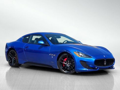 Used 2015 Maserati GranTurismo Coupe RWD image 2