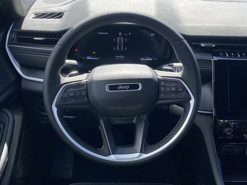 New 2025 Jeep Grand Cherokee Altitude w/ Trailer Tow Package image 35