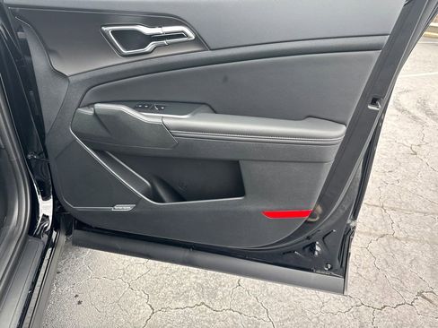 New 2026 Kia Sportage SX image 14