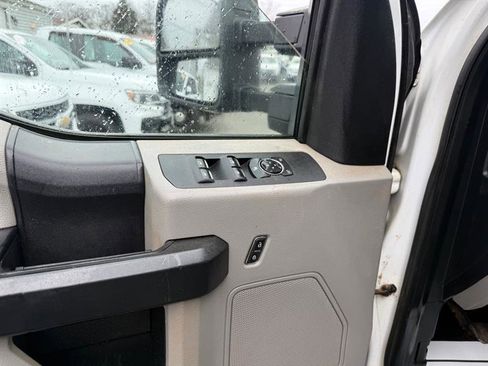 Used 2018 Ford F450 XL w/ Power Equipment Group image 21