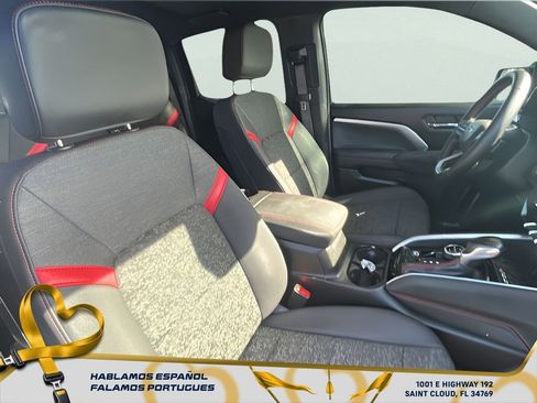 Used 2024 Chevrolet Colorado Z71 w/ Z71 Convenience Package 2 image 32