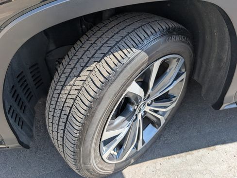 Used 2019 Lexus RX 450h AWD w/ Navigation Package image 21