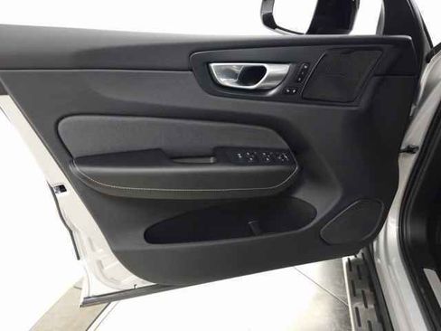 Certified 2024 Volvo XC60 T8 Ultimate w/ Protection Package Premier image 17