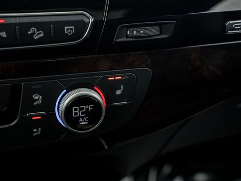 Used 2018 Audi Q7 3.0T Premium Plus w/ Premium Plus Package image 36