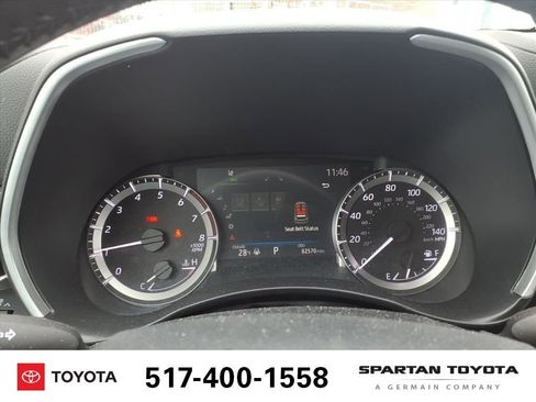 Used 2023 Toyota Highlander XLE image 19