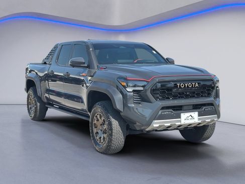 Used 2024 Toyota Tacoma 4x4 Double Cab Hybrid image 5