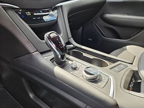 New 2026 Cadillac XT5 Premium Luxury w/ Driver Assist Package FWD image 24
