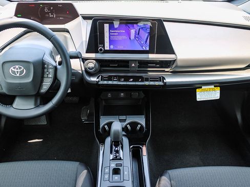 New 2026 Toyota Prius LE FWD image 27