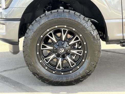 Used 2025 Ford F150 Platinum w/ Equipment Group 702A High image 9