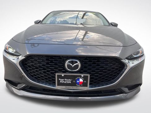 Used 2022 MAZDA MAZDA3 s FWD image 3