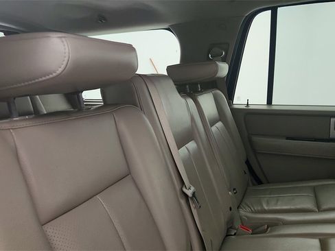 Used 2010 Ford Expedition Limited image 28