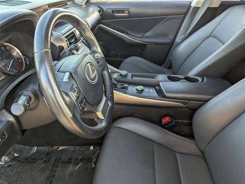 Used 2019 Lexus IS 300 image 20
