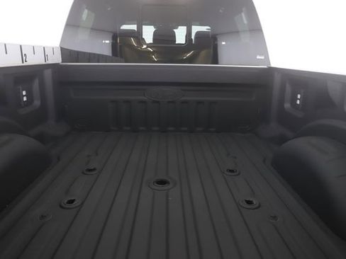 Used 2025 Ford F250 Platinum AWD/4WD image 32