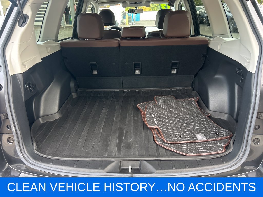 Used 2017 Subaru Forester 2.5i Touring AWD/4WD image 2