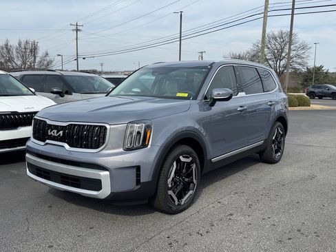 New 2025 Kia Telluride EX w/ EX Captain's Chair Package image 6