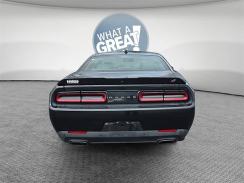 Used 2018 Dodge Challenger GT w/ GT Interior Package image 5
