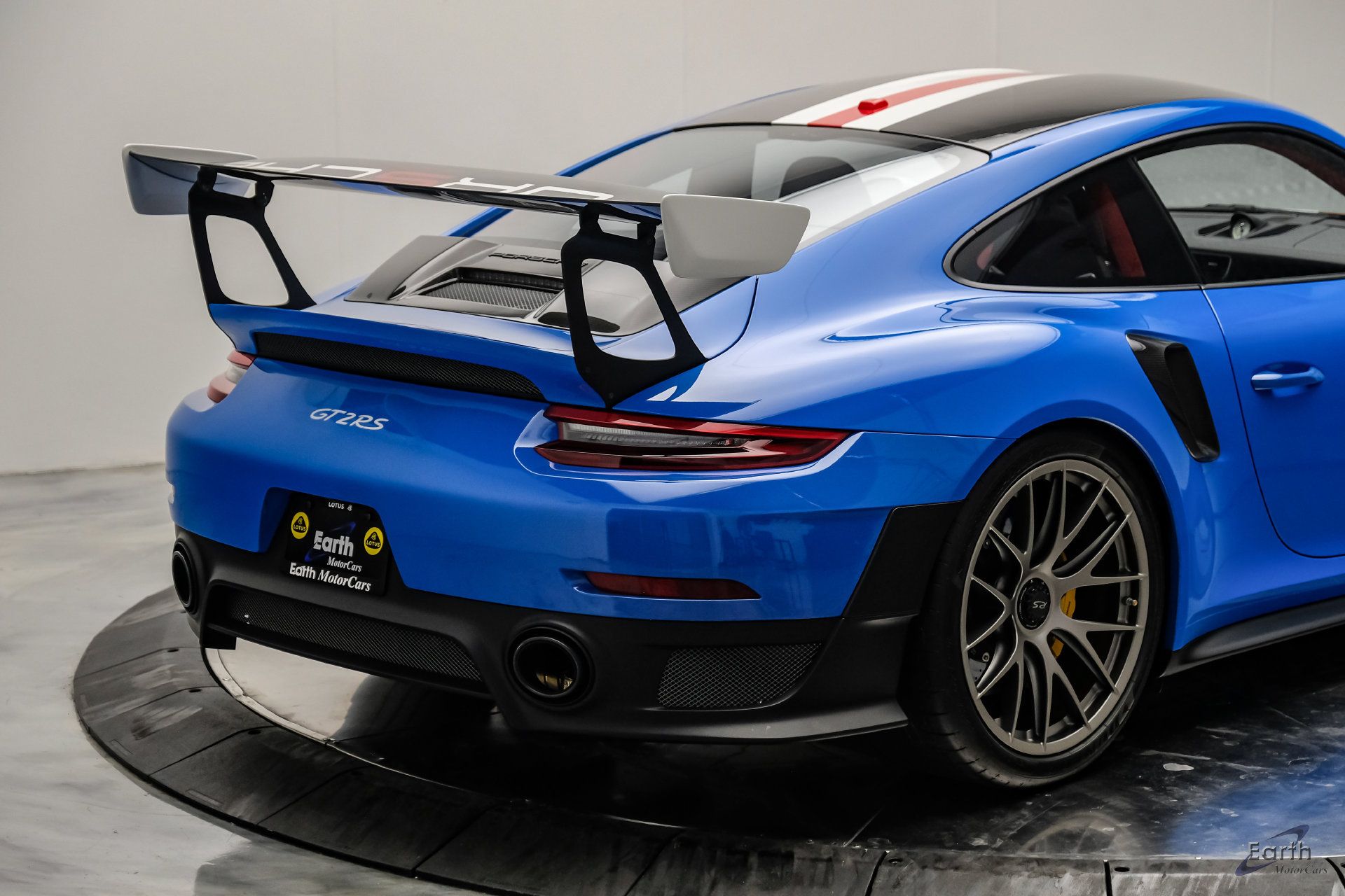 Used 2019 Porsche 911 GT2 RS RWD image 23