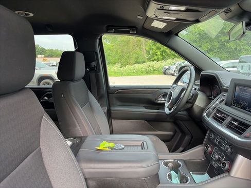 Used 2024 Chevrolet Tahoe LS AWD/4WD image 14