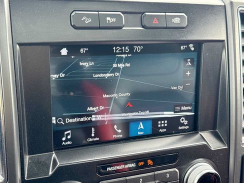 Used 2016 Ford F150 Lariat w/ Equipment Group 502A Luxury AWD/4WD image 28