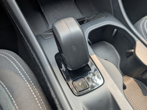 Used 2025 Volvo XC40 B5 Core AWD/4WD image 33