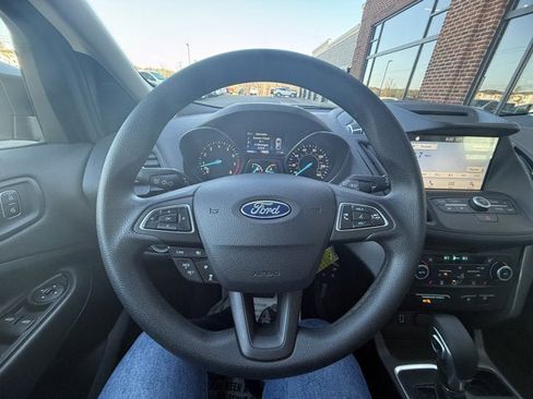 Used 2018 Ford Escape SE w/ Ford Safe & Smart Package image 23
