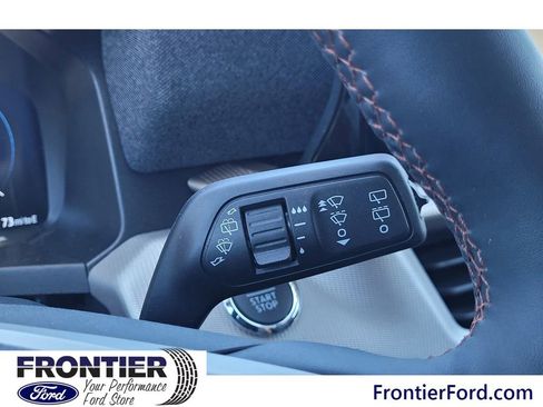 Used 2026 Ford Explorer Active AWD/4WD image 19