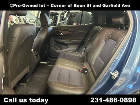 Used 2024 Buick Envista Sport Touring w/ Convenience I Package FWD image 26