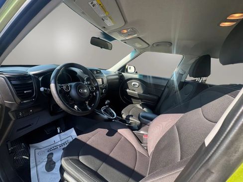 Used 2019 Kia Soul FWD image 12