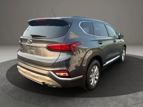 Used 2020 Hyundai Santa Fe SE image 8