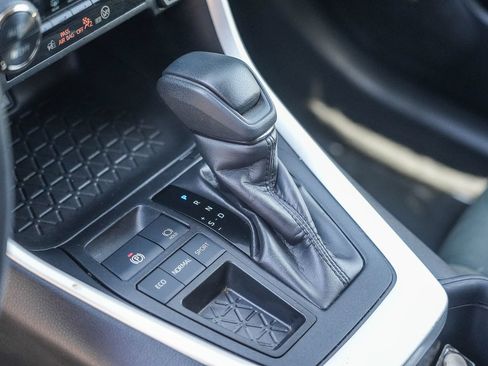 Certified 2024 Toyota RAV4 XLE FWD image 19