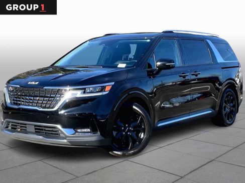 Used 2022 Kia Carnival SX Prestige image 1