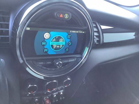 Used 2019 MINI Cooper S w/ Premium Package image 16