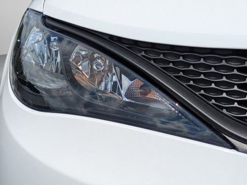 New 2026 Chrysler Voyager LX image 46