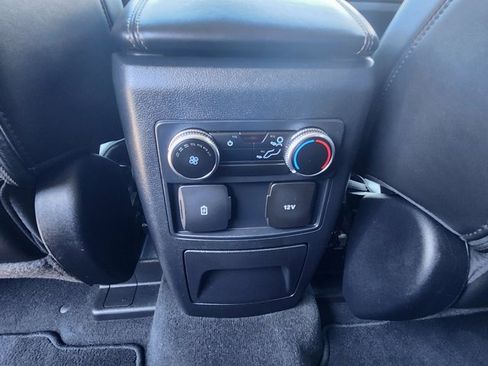 Used 2022 Ford Explorer XLT w/ Equipment Group 202A image 24