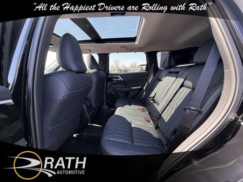 New 2026 Mitsubishi Outlander SEL image 18