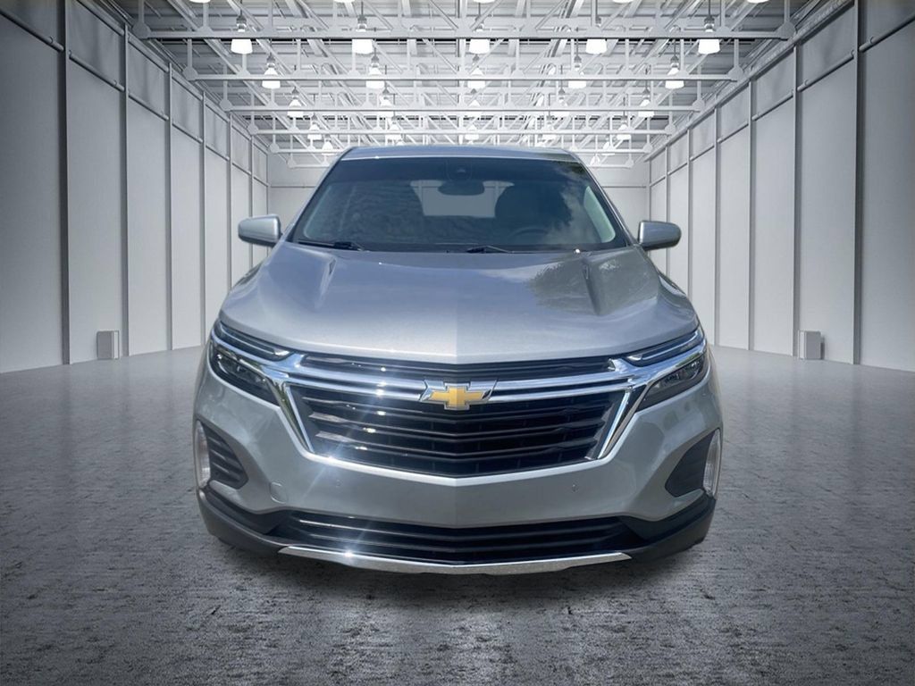Used 2024 Chevrolet Equinox LT FWD image 3