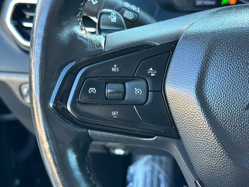 Used 2022 Chevrolet Bolt EUV Premier image 26